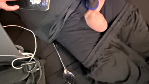 thunder8u42 online show from October 3, 11:40 am