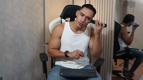 Tian Brooks online show from December 5, 9:45 pm