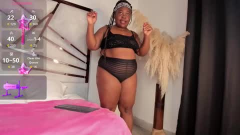 tiana_ebonyxx online show from January 16, 1:31 pm