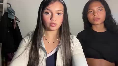 Tiana Le online show from June 12, 12:09 am