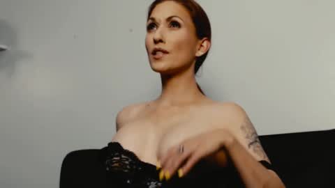 Snapshot of tiannarae chatting on September 27, 2:09 am TIANNA online show from September 27, 2:09 am