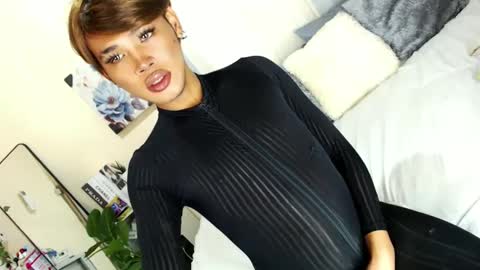 Sam online show from March 4, 5:42 am