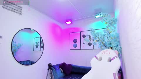 Tiara  online show from March 24, 3:23 am