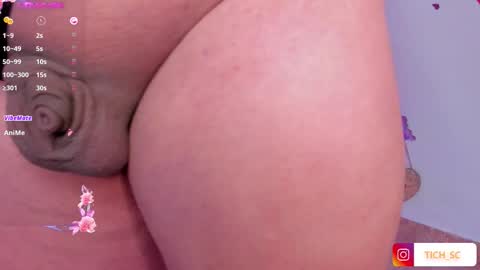 Snapshot of tich___ chatting on October 5, 12:02 pm tich___ online show from October 5, 12:02 pm