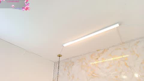 Tifani brown online show from February 7, 12:30 pm