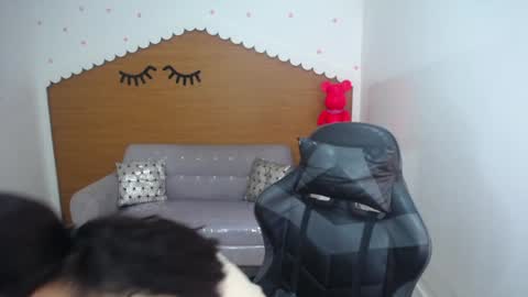 TIFFANY online show from January 25, 10:40 am