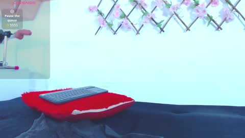 Tiffany online show from November 14, 12:57 am