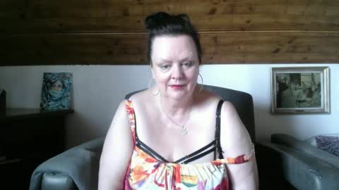 TiffanyMature online show from May 9, 2:56 pm