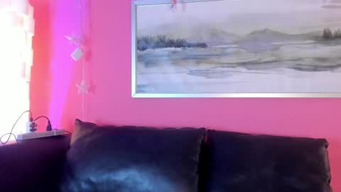 Stefany Suarez online show from November 25, 9:02 pm