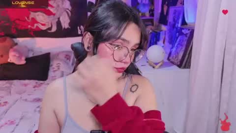 Lilith  online show from June 27, 2:06 am