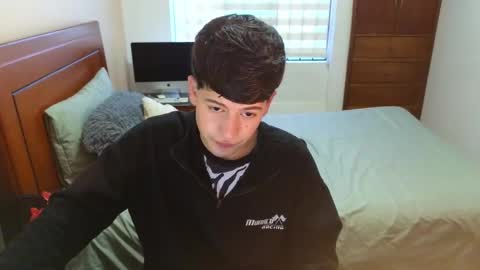 Snapshot of tightncuteass chatting on September 23, 10:38 pm Camilo online show from September 23, 10:38 pm