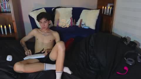 Camilo online show from December 5, 1:27 am