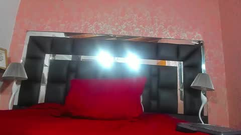 tiifany_y online show from March 1, 12:12 pm