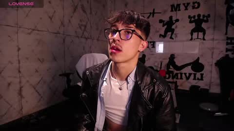 Tim Fox online show from November 18, 12:30 pm