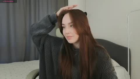 Mia online show from March 31, 2:06 pm