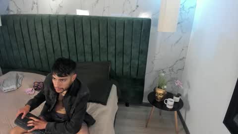 Timmy Bennett online show from March 22, 8:35 pm