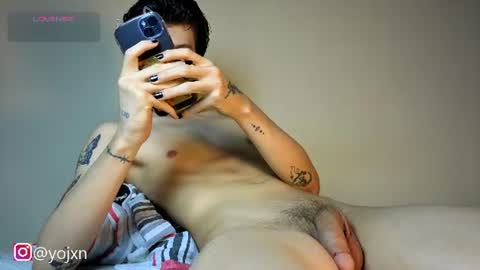 timmy  independent model  help me reach 50 thumbs up pls online show from June 11, 10:02 am