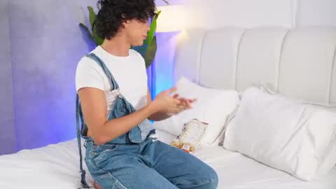 timmyshy online show from May 26, 2:39 am