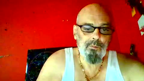 Snapshot of timothy33asd chatting on October 10, 11:27 am timothy33asd online show from October 10, 11:27 am