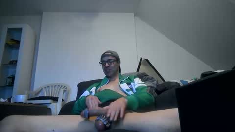 Snapshot of timpop44 chatting on September 28, 11:14 pm timpop44 online show from September 28, 11:14 pm