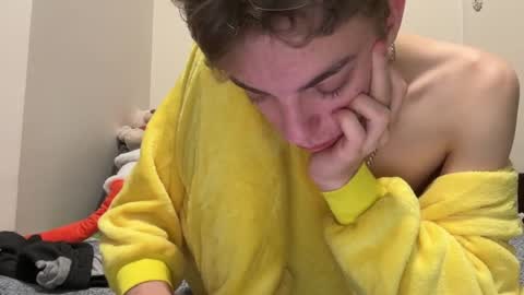 Snapshot of timveret chatting on January 27, 1:37 am Wizard online show from January 27, 1:37 am