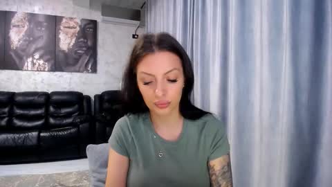 Andreea online show from November 4, 8:43 pm