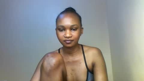 Tina online show from November 9, 9:50 pm