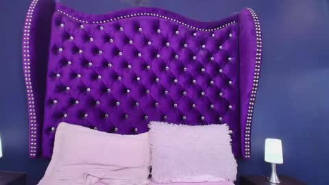Tinaa online show from April 29, 2:38 am