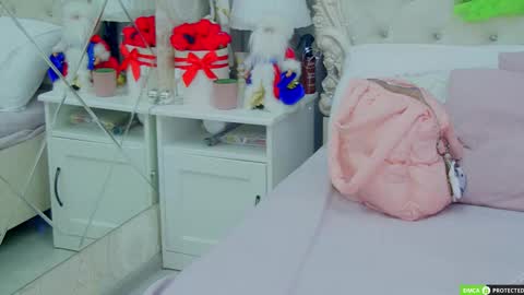 Tina online show from December 19, 4:30 am