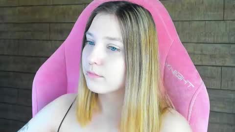 TinaBurton online show from March 18, 5:08 pm