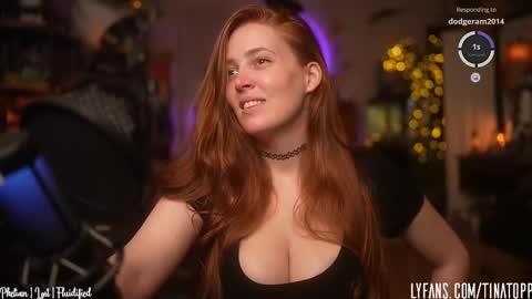 Snapshot of tinatopp chatting on October 12, 2:15 am Tina -  online show from October 12, 2:15 am