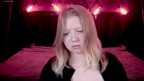 TinkerrBelll online show from October 12, 7:38 pm