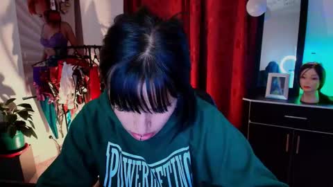 I AM BELLA  ----------- follow my  IG  TINNS 69 online show from November 21, 1:47 am