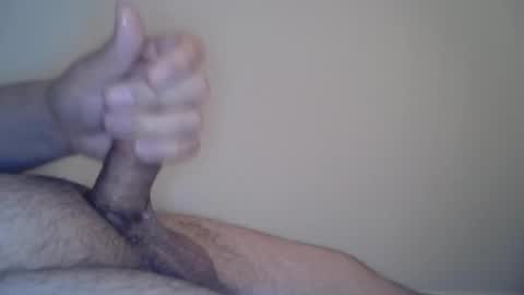 Snapshot of tinyd46 chatting on February 15, 1:21 am tinyd46 online show from February 15, 1:21 am