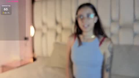  tiny  online show from June 17, 3:44 am