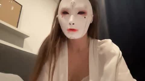 Tinks online show from October 19, 10:36 pm