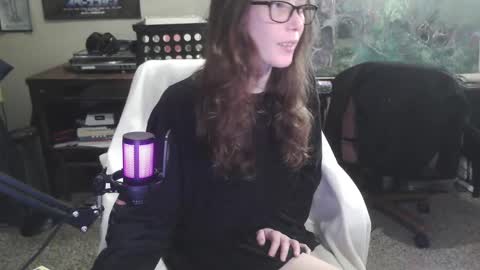 Fern online show from February 9, 8:43 am