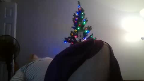 tokerqueen28 online show from December 16, 3:35 am