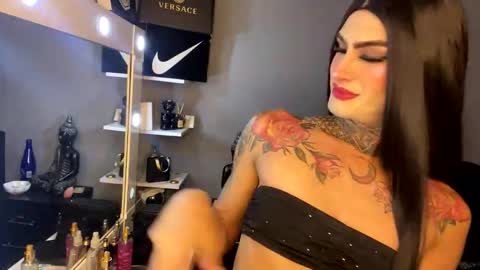 Tokyo online show from April 4, 5:42 pm