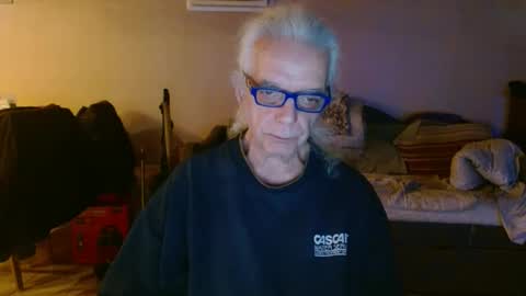 tom112292014 online show from March 10, 12:17 pm