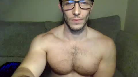 tom90ukx online show from December 12, 8:53 pm