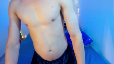 Tom Blue online show from March 22, 12:03 am