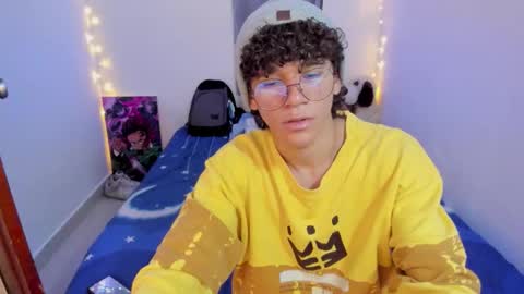 Tom Blue online show from March 6, 2:10 am