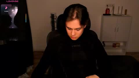 Tom online show from January 11, 5:19 pm