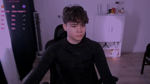 Tom online show from April 2, 2:24 pm