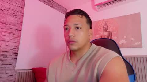 Tom muscle1 online show from January 15, 11:52 am