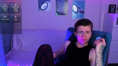 tomas_norton online show from May 30, 9:24 pm