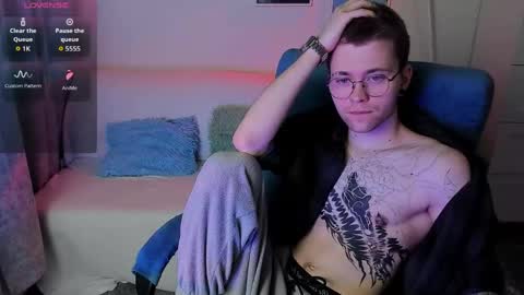 tomas_norton online show from May 6, 9:10 pm