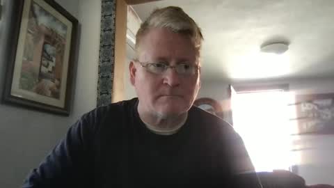 Hola online show from February 3, 6:28 pm