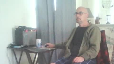 sirmuggsalot online show from November 18, 3:15 pm